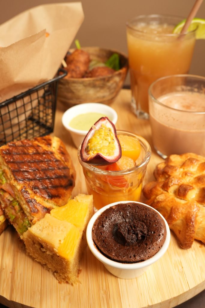 Chocolat péyi maison servi au brunch antillais La Caraïbéenne à Lyon